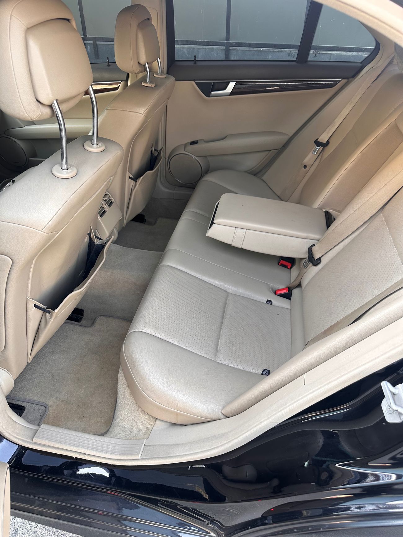 مرسيدس بنز C 300 Luxury 3.0L