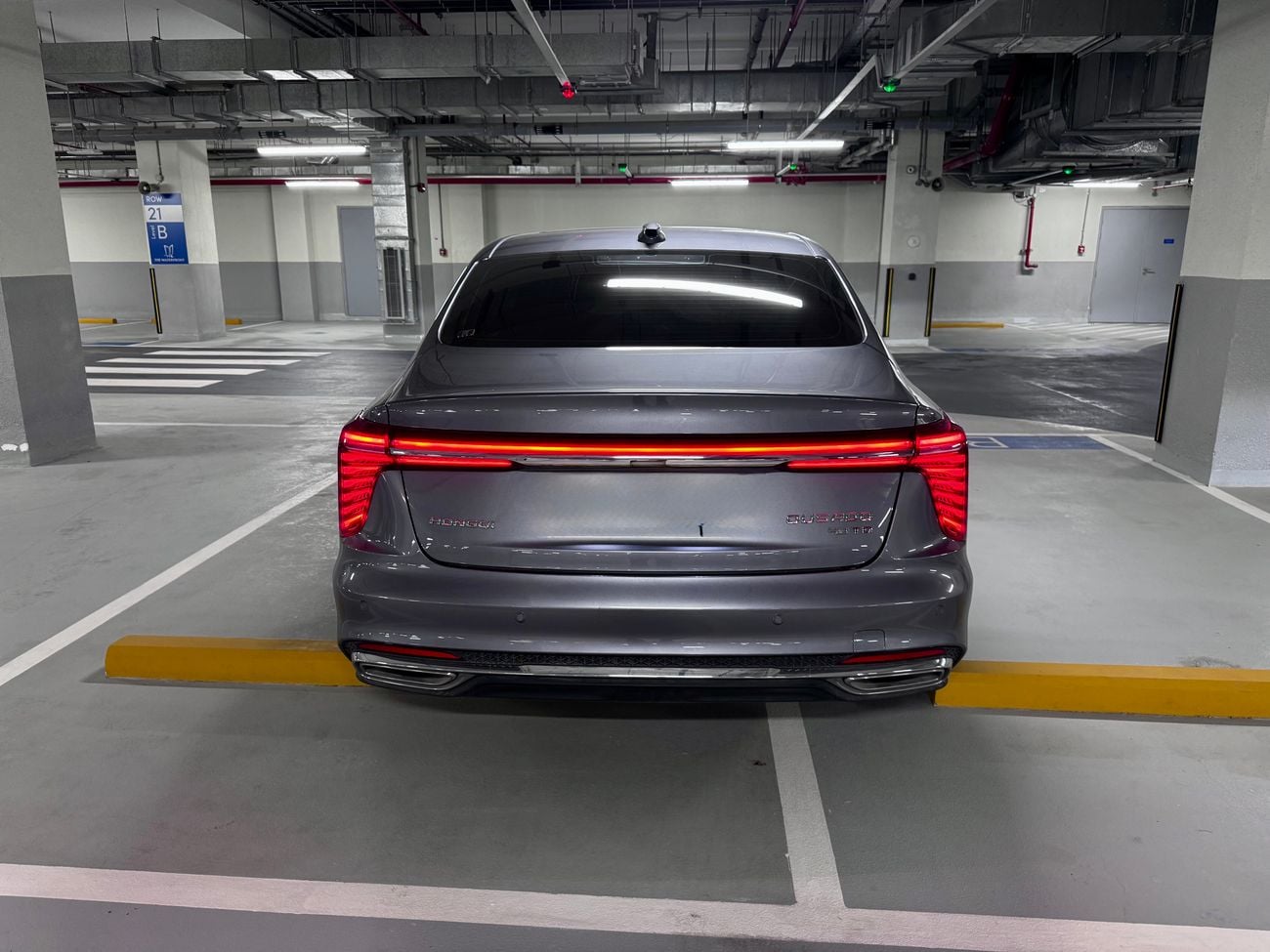 HONGQI Ousado Flagship