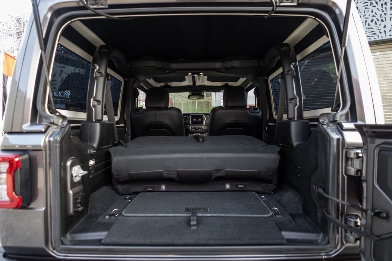 جيب رانجلر Sahara 3.6L A/T (4 Seater)