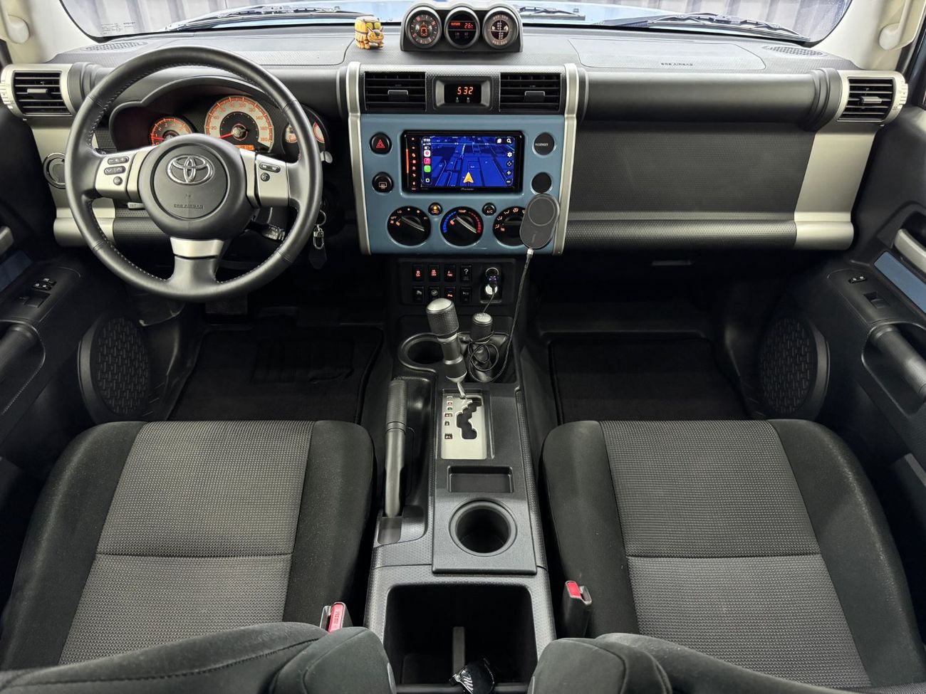 Toyota FJ Cruiser GXR 4.0L A/T 2020 Toyota Fj Cruiser, Warranty, Fully Customized, Very Low Km, 360HP, Excellent Condi