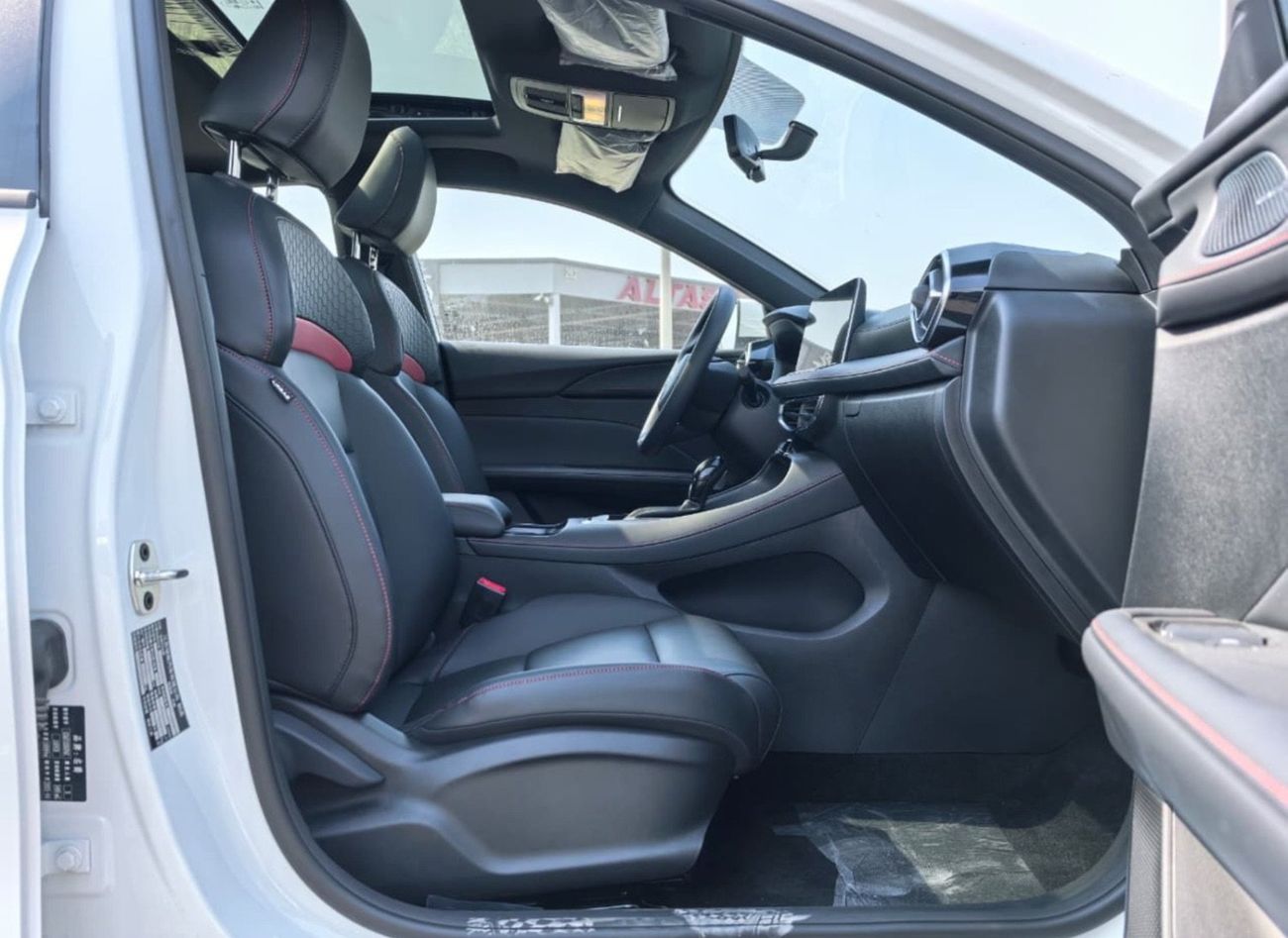 أم جي 5 2025 MG5 1.5L LUXURY AUTOMATIC TRANSMISSION FULL OPTION