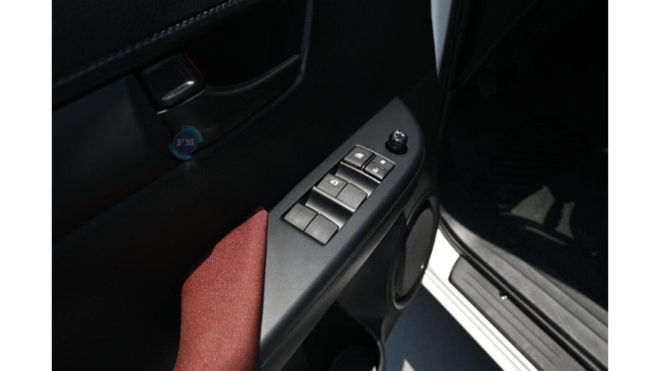 Toyota Hilux Double Cab DLX 2.4L Diesel