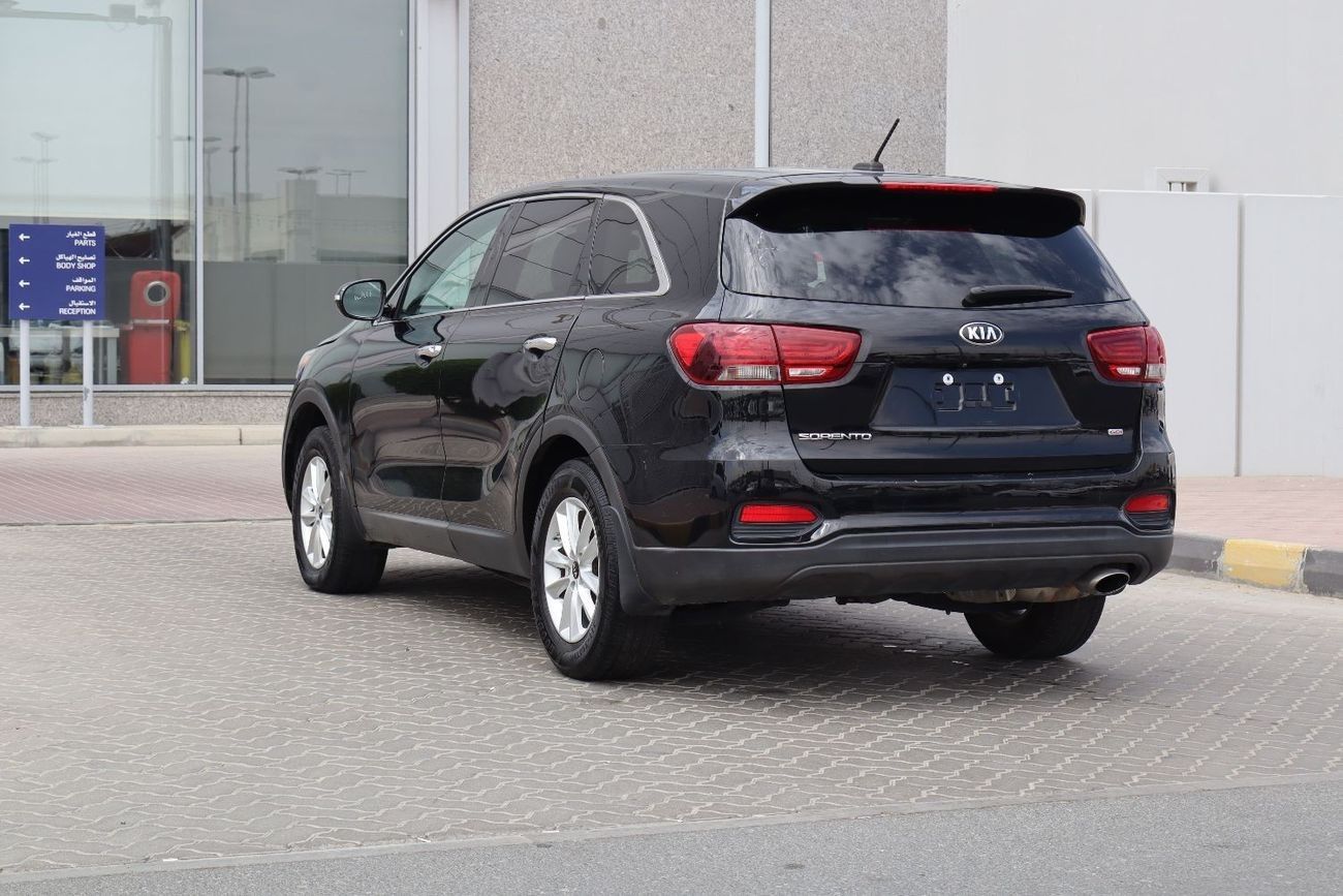 Kia Sorento Base 2.4L FWD