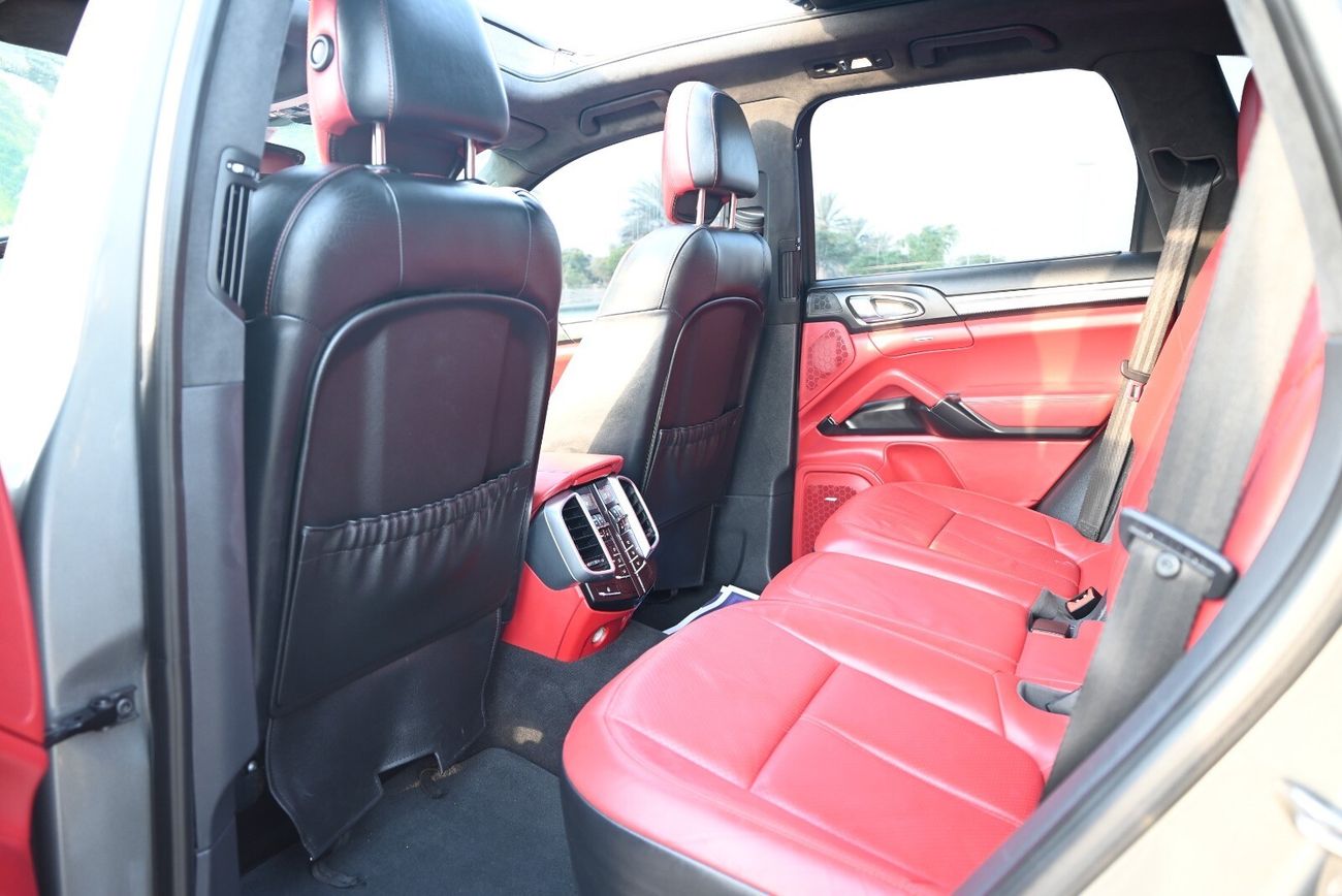 بورش كايان GTS 4.8L