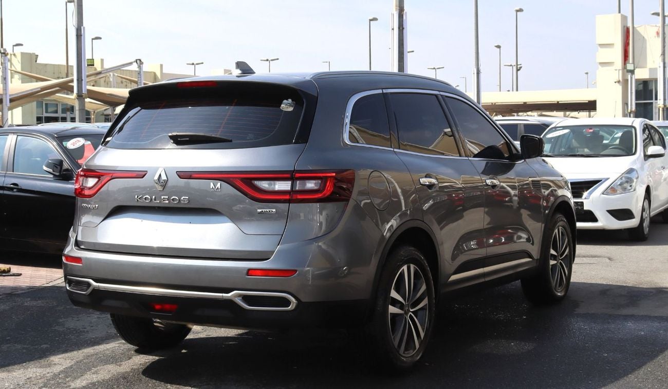 رينو كوليوس رينو كوليوس 4WD- 2019 -   خليجى بدون حوادث محرك 2.4L -  بحاله ممتازه