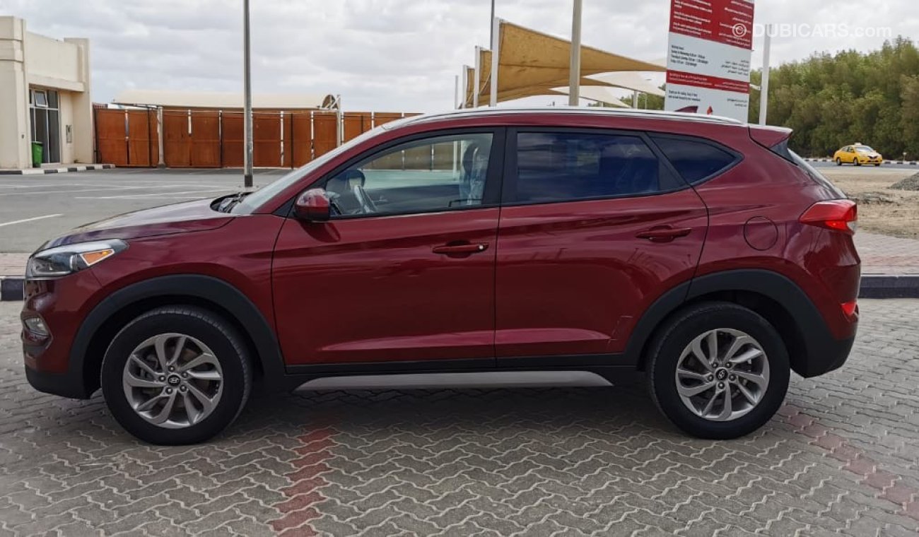 Hyundai Tucson SE - AWD