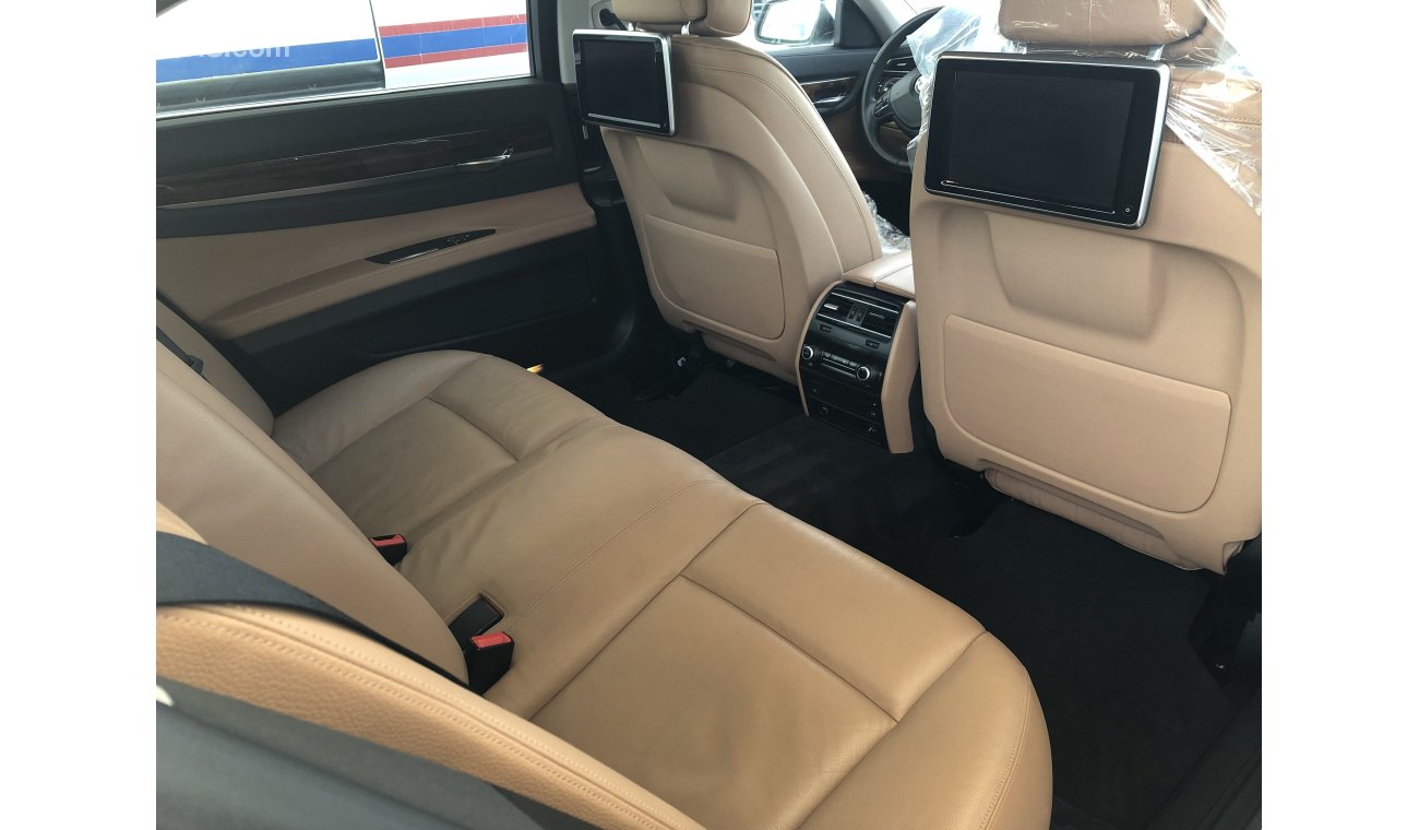 BMW 740Li Li ,model:2013. free of accident with Low mileage