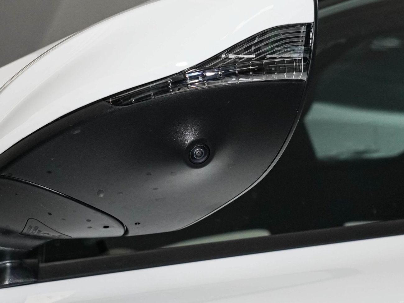 أم جي 5 Mg 5 / 2025 /chinese / white