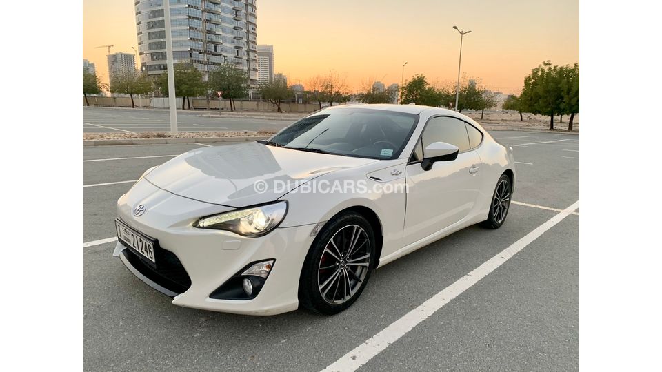 Toyota 86 GTX for sale: AED 49,000. White, 2016