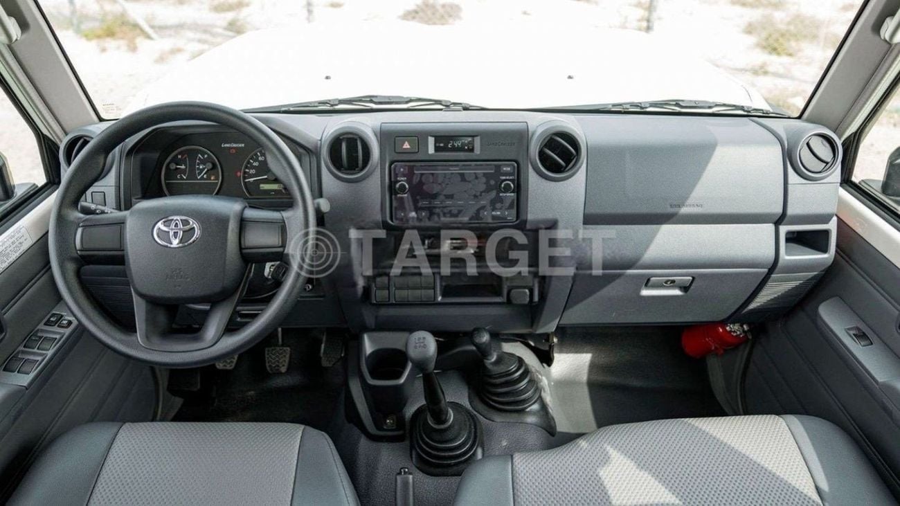 Toyota Land Cruiser Pick Up Toyota Land Cruiser Pickup LC79 DC 4.2L Diesel 2025