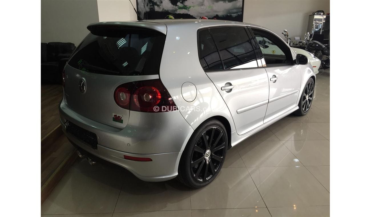 Volkswagen Golf R32 2009 very clean