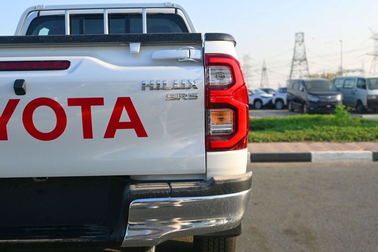 تويوتا هيلوكس Toyota Hilux GLXS | 2.7 VVT-i | SR5 | 4WD