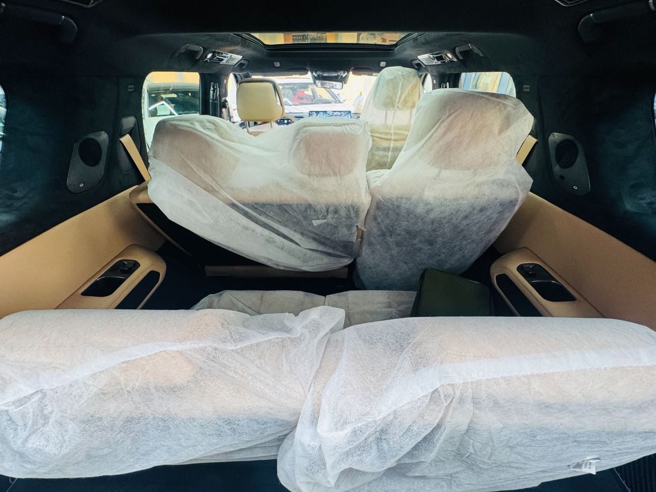 بي واي دي ليوبارد 8 Smart and Brave Flagship Edition (7 Seats)