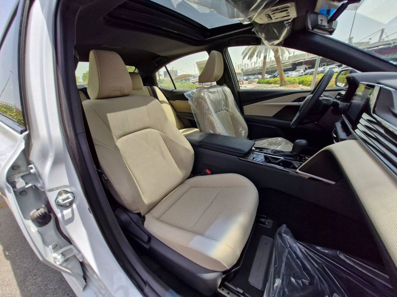 تويوتا كامري 2025 TOYOTA CAMRY HEV LE 2.5L BASIC GCC BRAND NEW 0KM