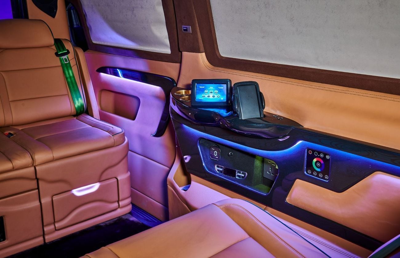 مرسيدس بنز V 300 “LES RACINES” – 1 Of 3 CONCEPT - Handcrafted by ROYAL CUSTOMS in Dubai