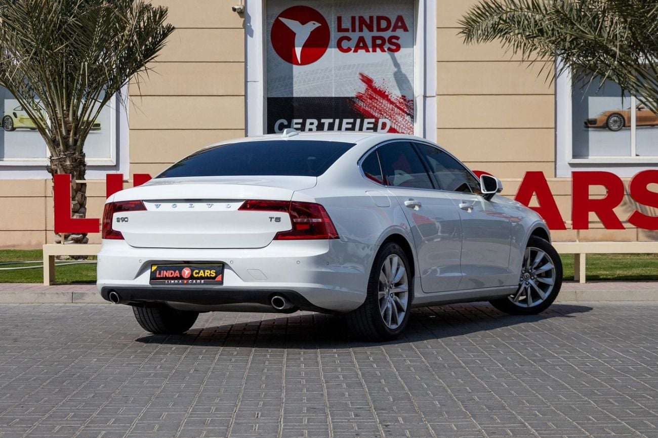 Volvo S90 Volvo S90 2017 GCC specs for 826.00 AED monthly