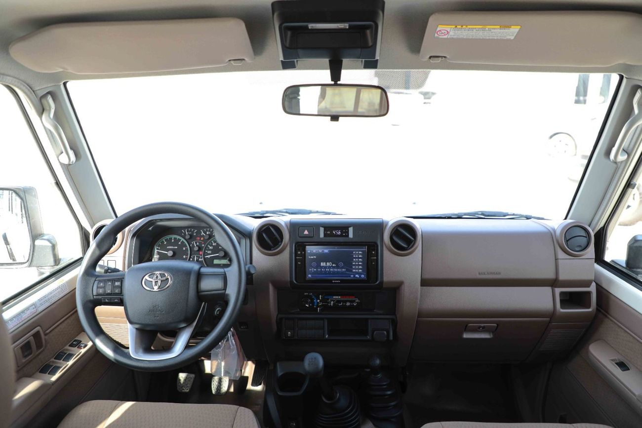 Toyota Land Cruiser Pick Up 2024 Toyota LC79 4X4 Double Cab 4.5 V8 - White inside Beige | Export Only