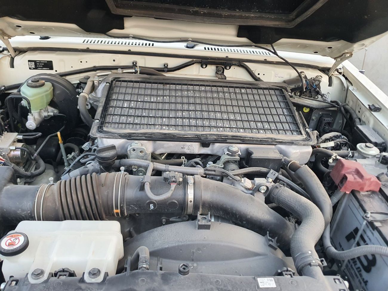 تويوتا لاند كروزر بيك آب TOYOTA LAND CRUISER PICK UP MODEL 2022 DIESEL V8 RHD