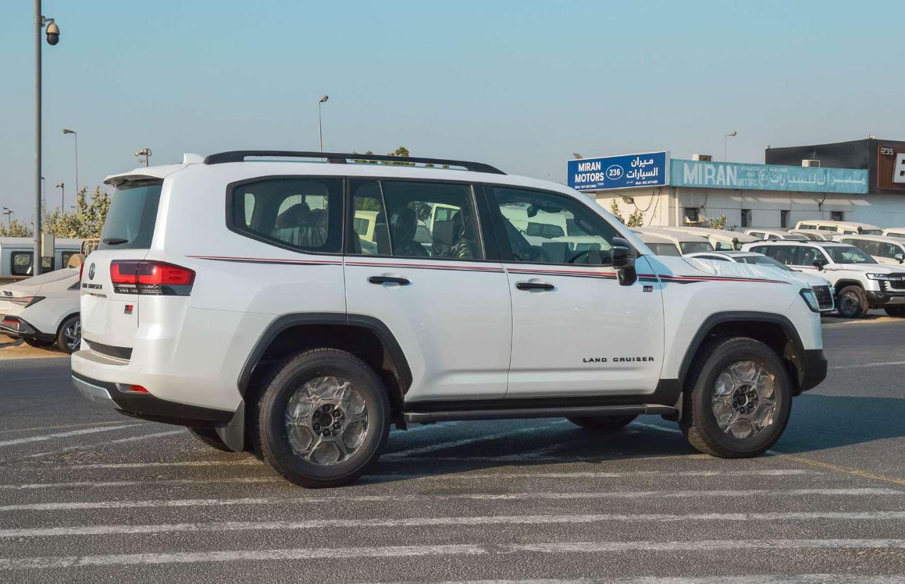 تويوتا لاند كروزر GR SPORT 3.5L 4WD PETROL SUV 2026