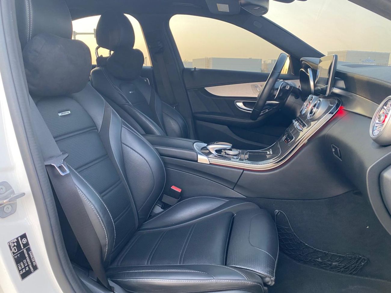 Mercedes-Benz C 63 AMG Std 4.0L Sedan