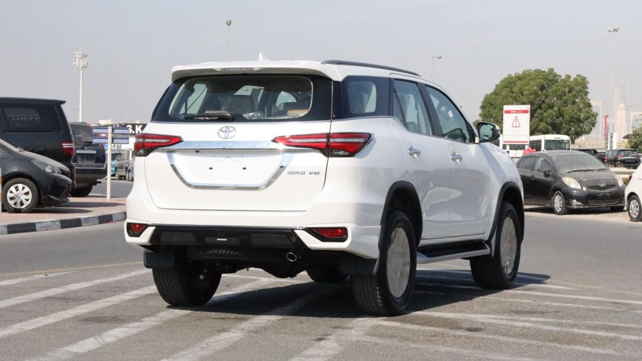 Toyota Fortuner Toyota Fortuner 4.0 4x4 full option Oman 2025