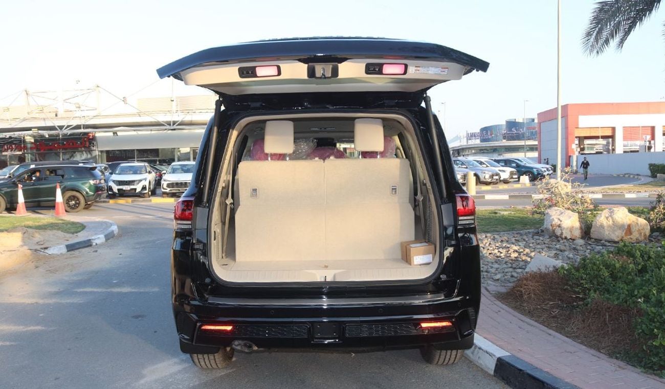 تويوتا لاند كروزر 2026 Model Toyota Land Cruiser (LC300) VX, 4.0L Petrol 4WD 6A/T