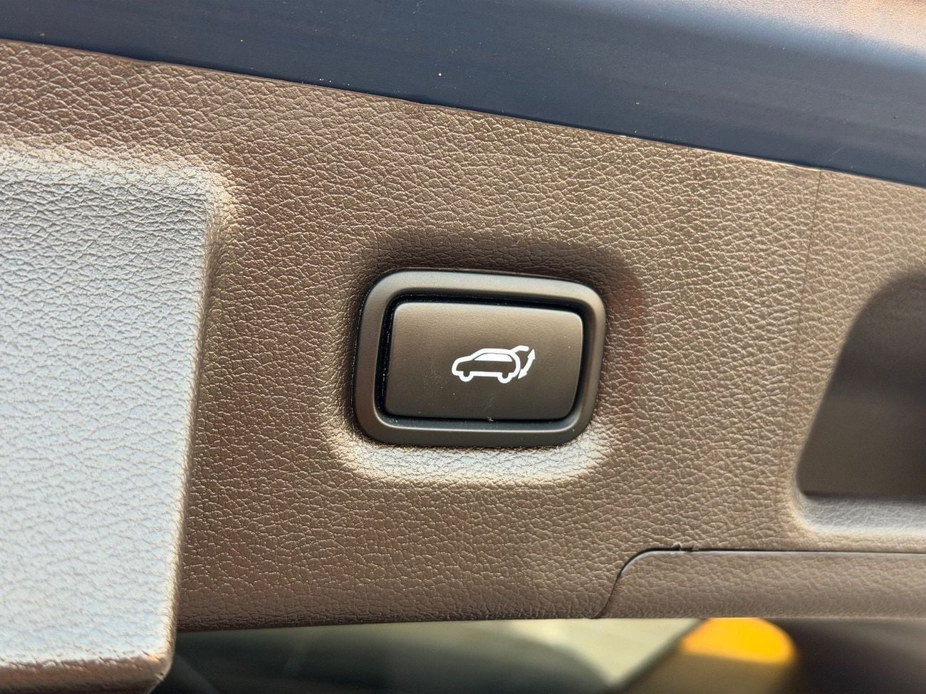 Hyundai Santa Fe LIMITED (NON GCC) 2020 HYUNDAI SANTAFE LIMITED PANORAMIC ROOF 360CAMERA FULL OPTIONS IMPORTED FROM U