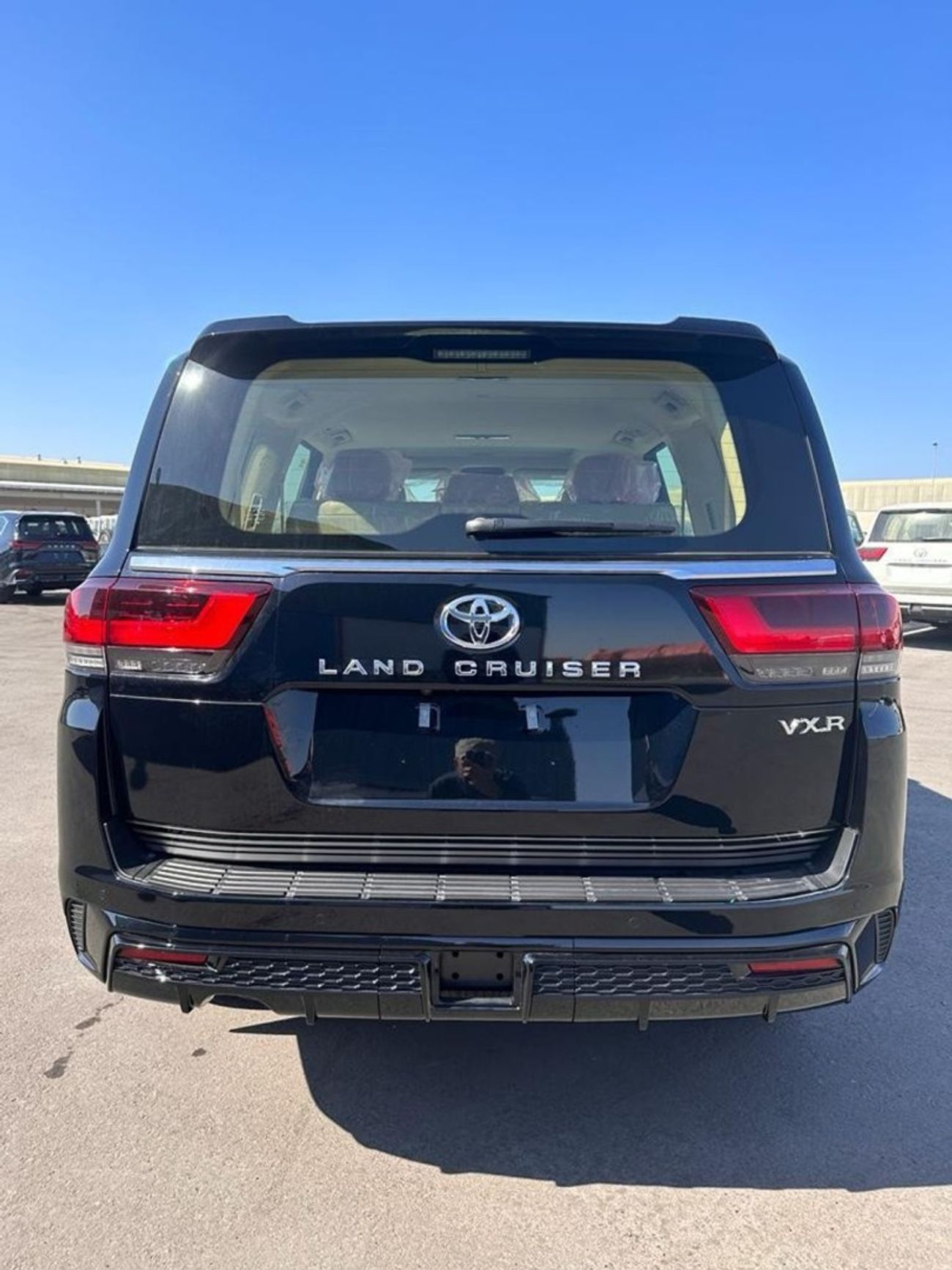 تويوتا لاند كروزر VXR 4.0L