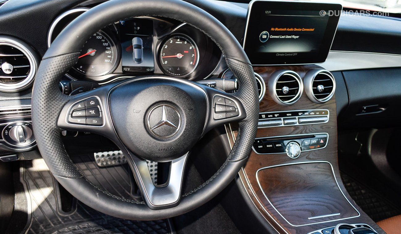 Mercedes-Benz C 300 Coupe AMG Kit، One year free comprehensive warranty in all brands.