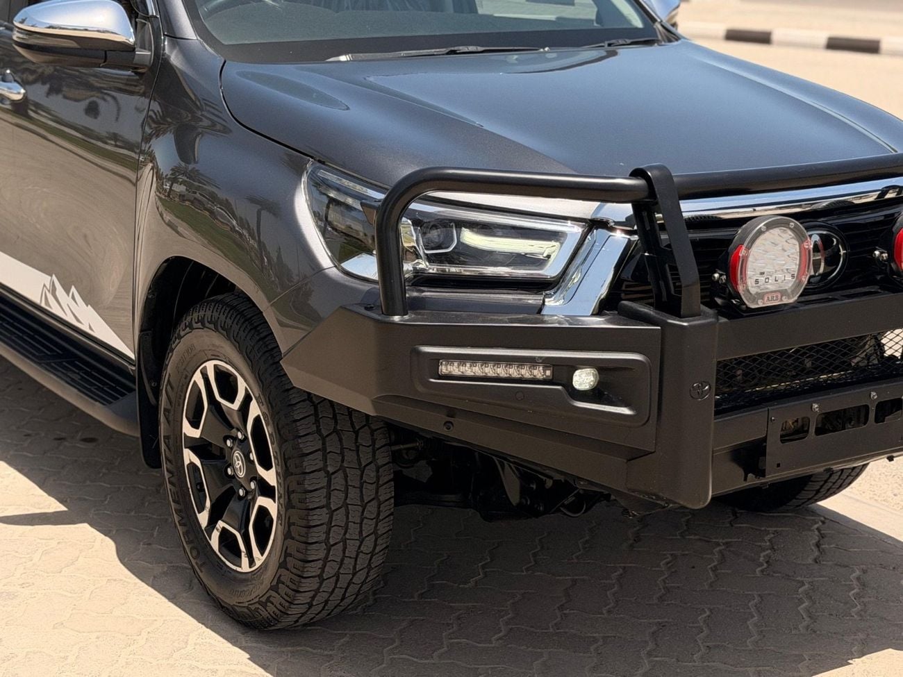Toyota Hilux SR5 export from Australia
