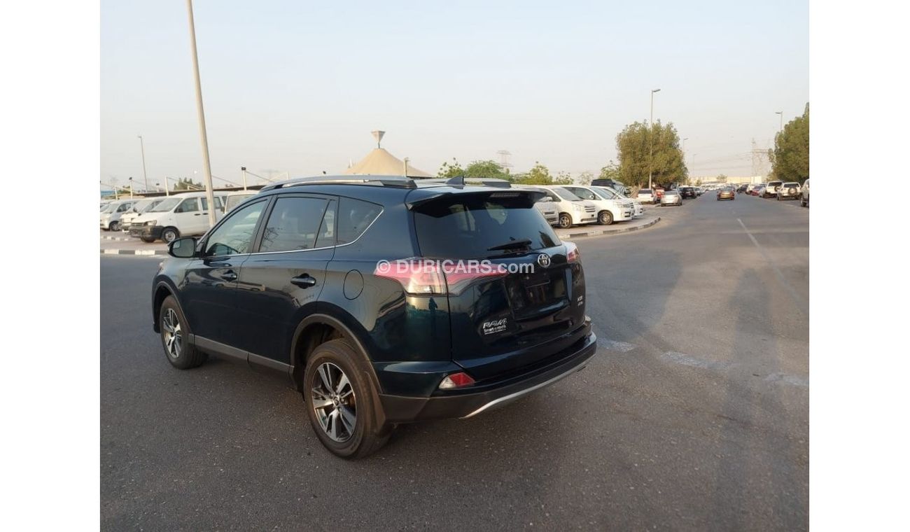 تويوتا راف ٤ TOYOTA RAV4 FULL OPTION