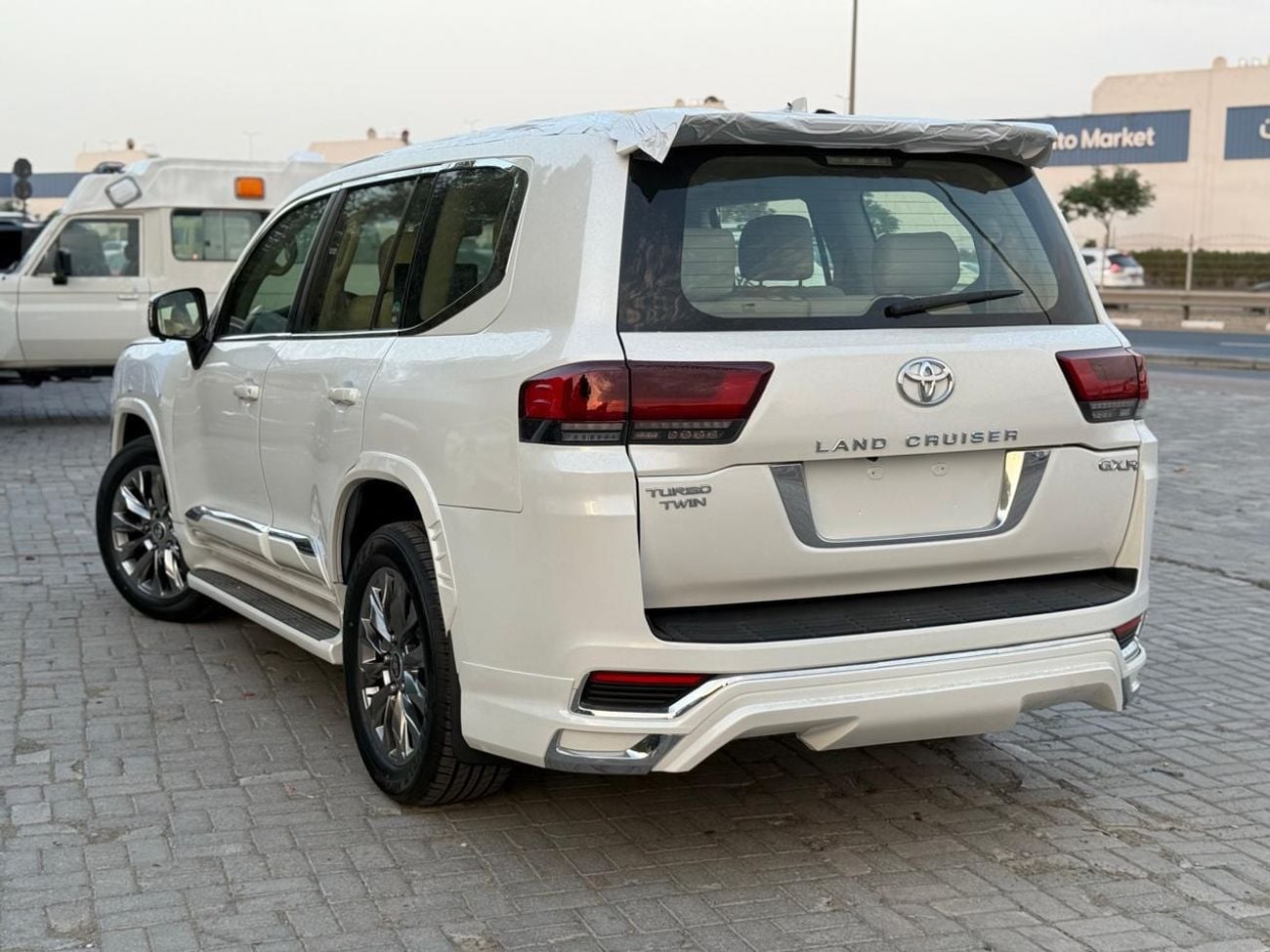 تويوتا لاند كروزر GXR 4.6L