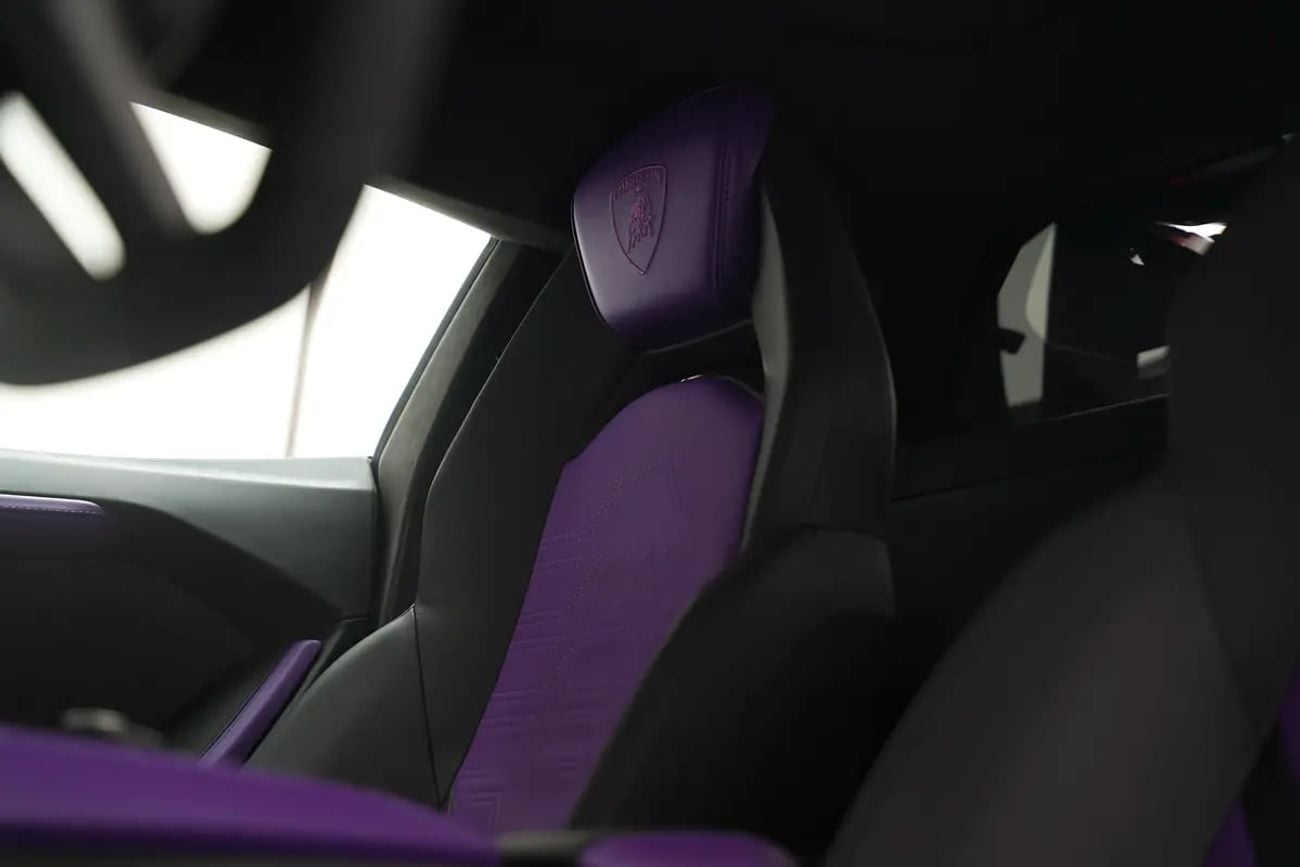 Lamborghini Revuelto