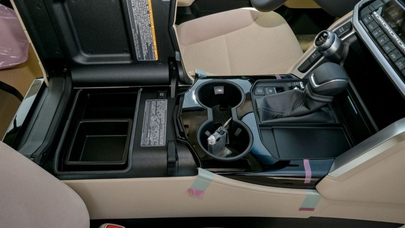 Toyota Land Cruiser Toyota Land Cruiser GXR L1 - 3.5L Petrol - White -2024 (Export)