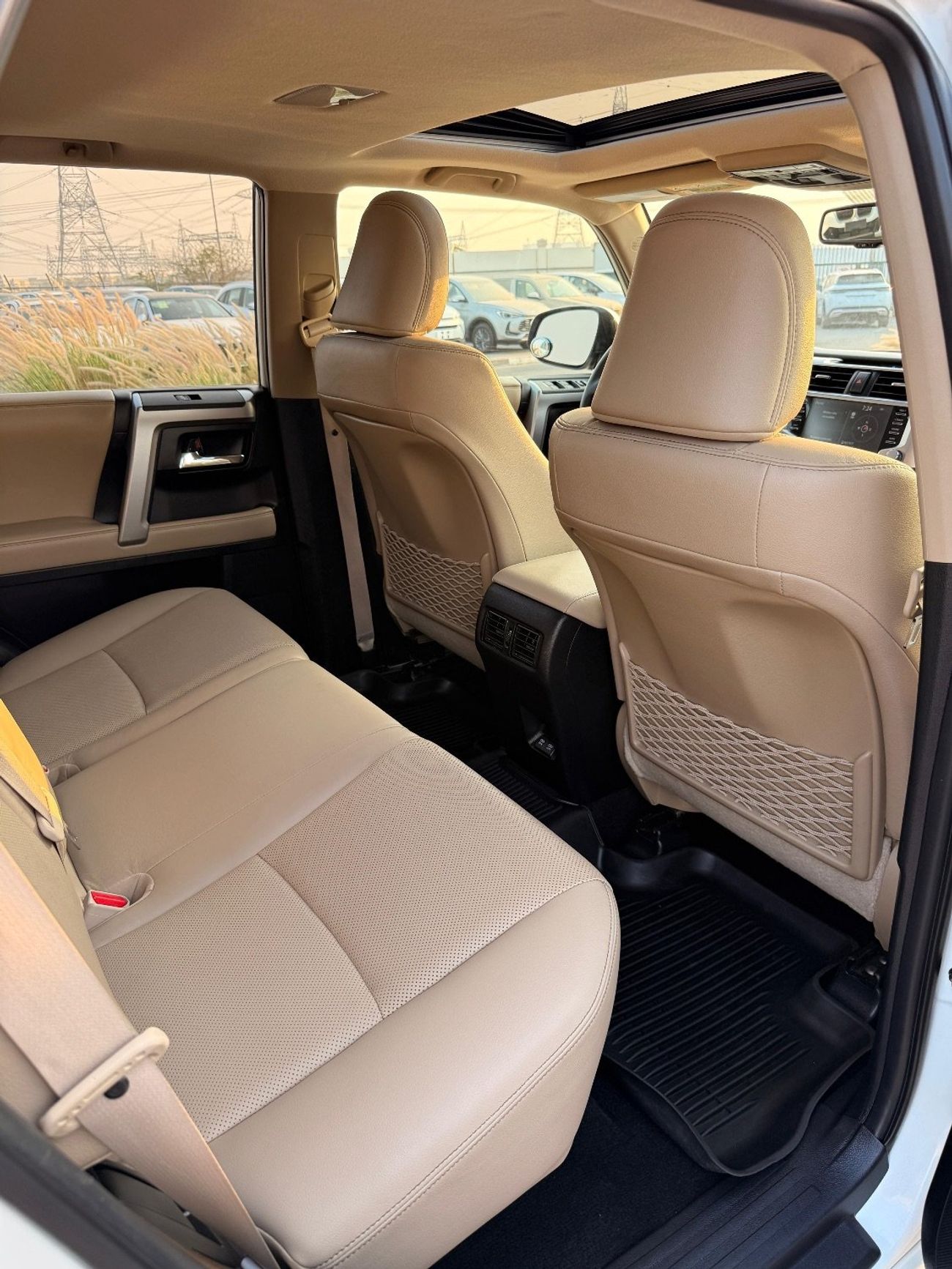 Toyota 4Runner Limited edition 2020 model leather seats, sunroof, seat cooler,heater