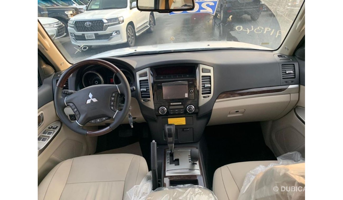 Mitsubishi Pajero MITSUBISHI PAJERO GLS 3.0 4WD FULL OPTION 2018 EXPORT PRICE 73000AED