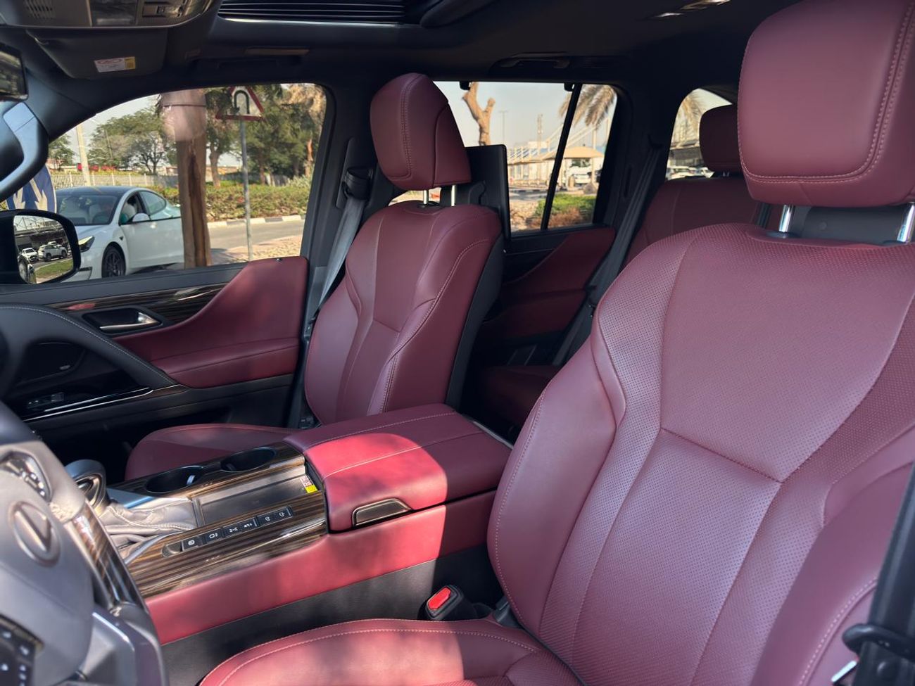 لكزس LX 600 Signature 3.5L ( CYL)