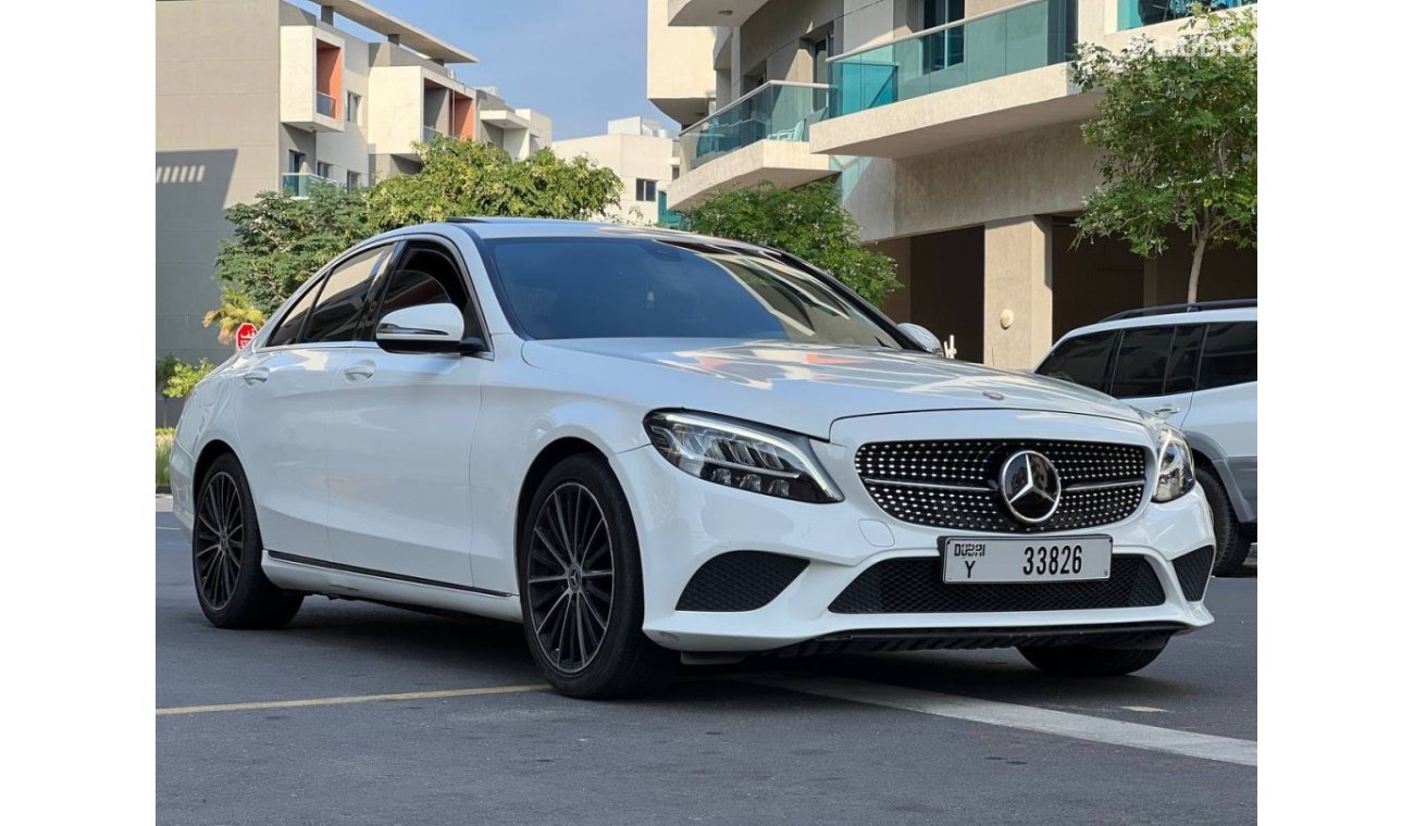 Mercedes-Benz C 300 Luxury 2.0L // 2019 //  High Option With AMG Kit ,  Sunroof , Car Play , Very Good Condition