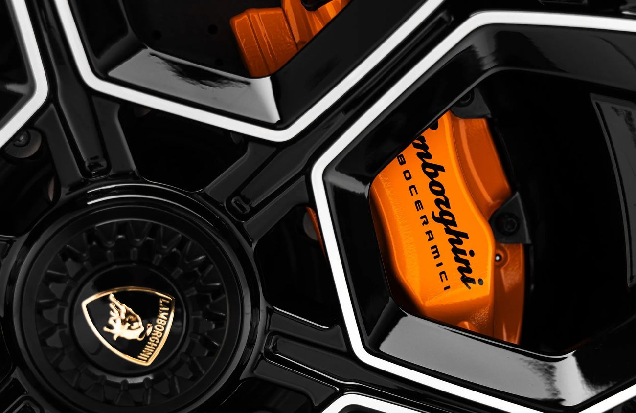 Lamborghini Huracan 5.2L V10 Naturally Aspirated Engine