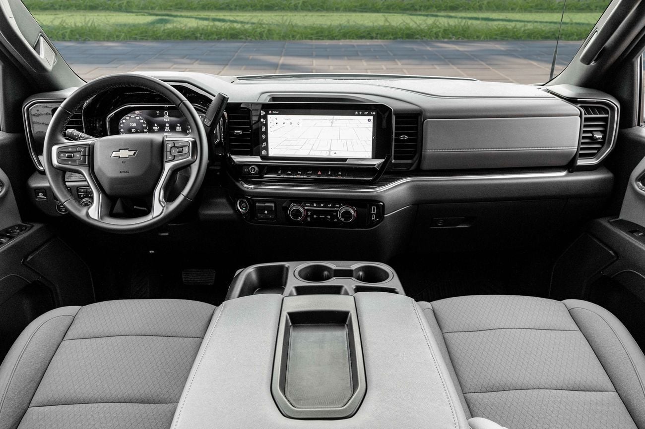 Chevrolet Silverado Silverado LT | 3,193 P.M | 0% Downpayment | Perfect Condition! | Ramadan Offer!