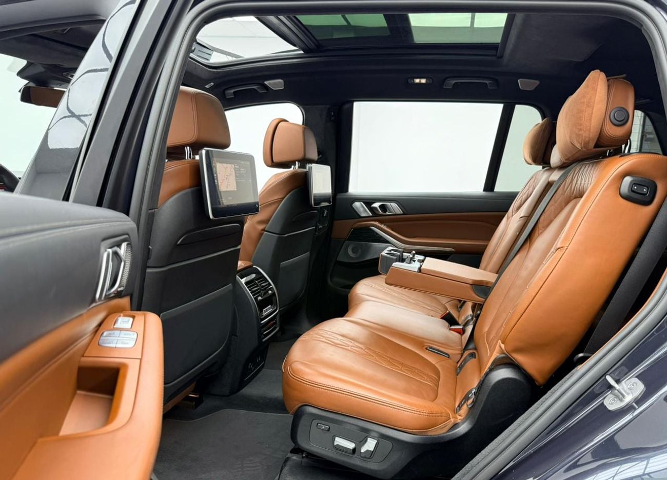 BMW X7 M50i 2022 BMW X7 M50i M-Sport, 2027 BMW Warranty, Full BMW Service History, Excellent Condition, GCC