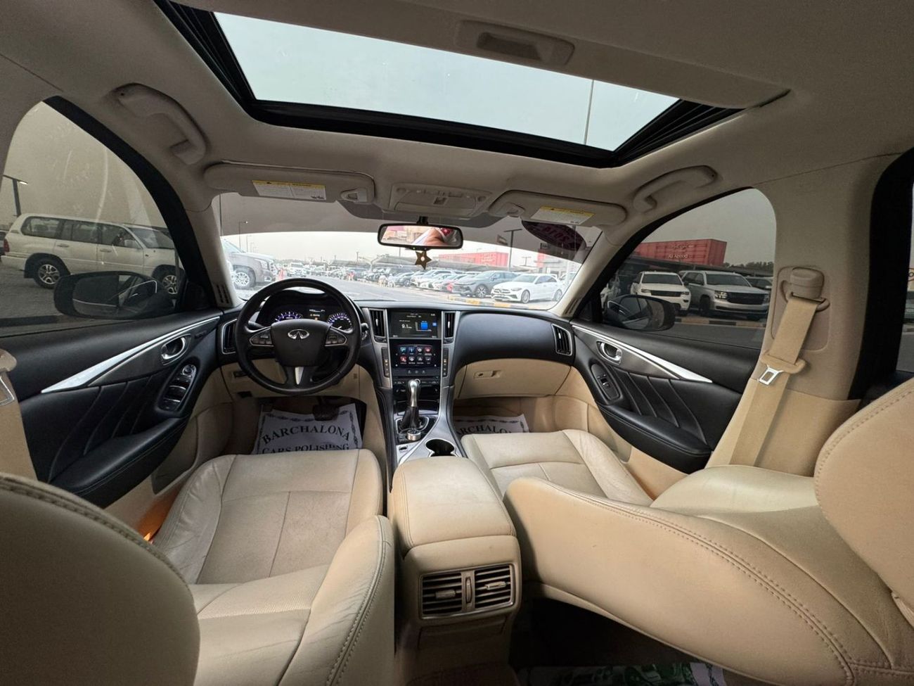 Infiniti Q50 Premium 2.0L perfect inside & out