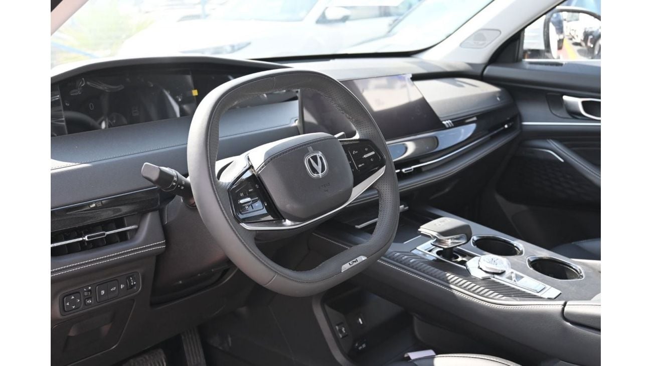 تشنجان يوني ك 2023 Changan Uni-K 1.5L Turbo Plug-in Hybrid, Color White 120km Electric Range. SUV