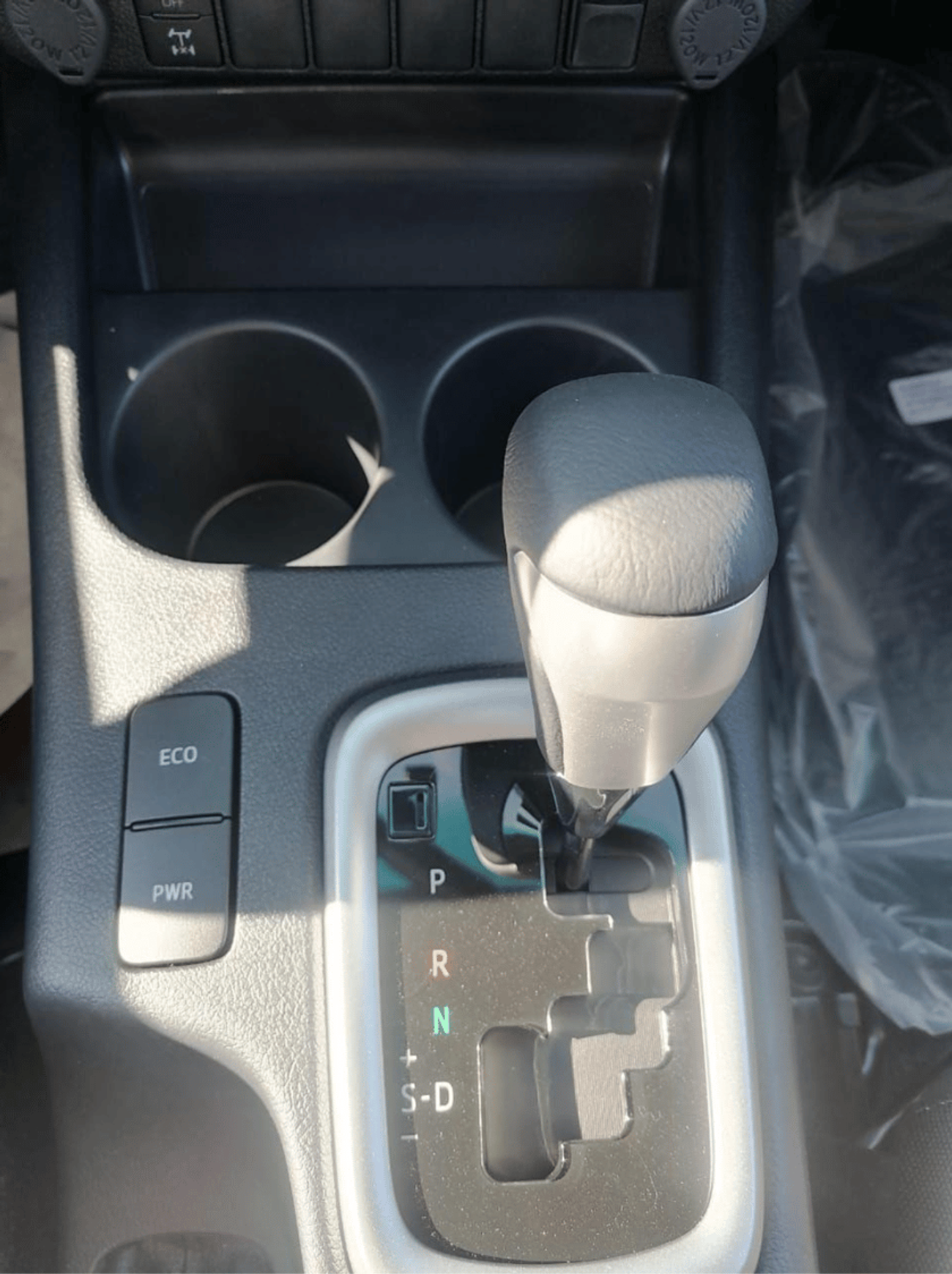 تويوتا هيلوكس ECT0129 - 2025 Toyota Hilux DC GLX - 2.4L Diesel Auto Grey