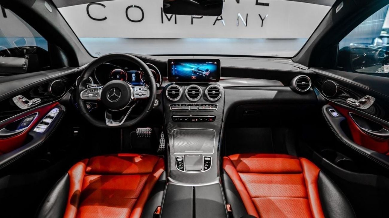 Mercedes-Benz GLC 200 Premium 2022 Mercedes GLC 200 4-Matic, Gargash Warranty, Low KMs, GCC