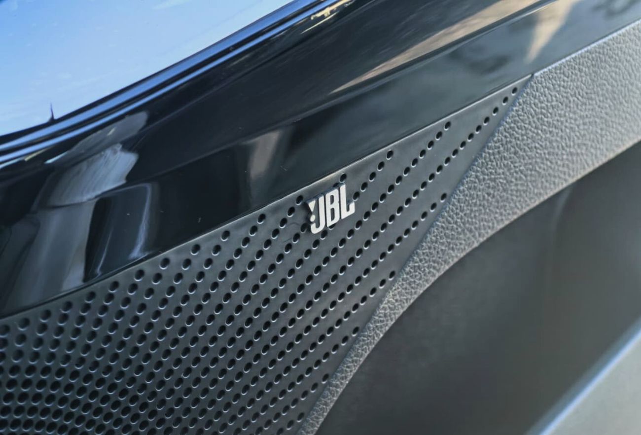 Kia K5 KIA K5 1.5L PREMIUM OPTION JBL SPEAKER