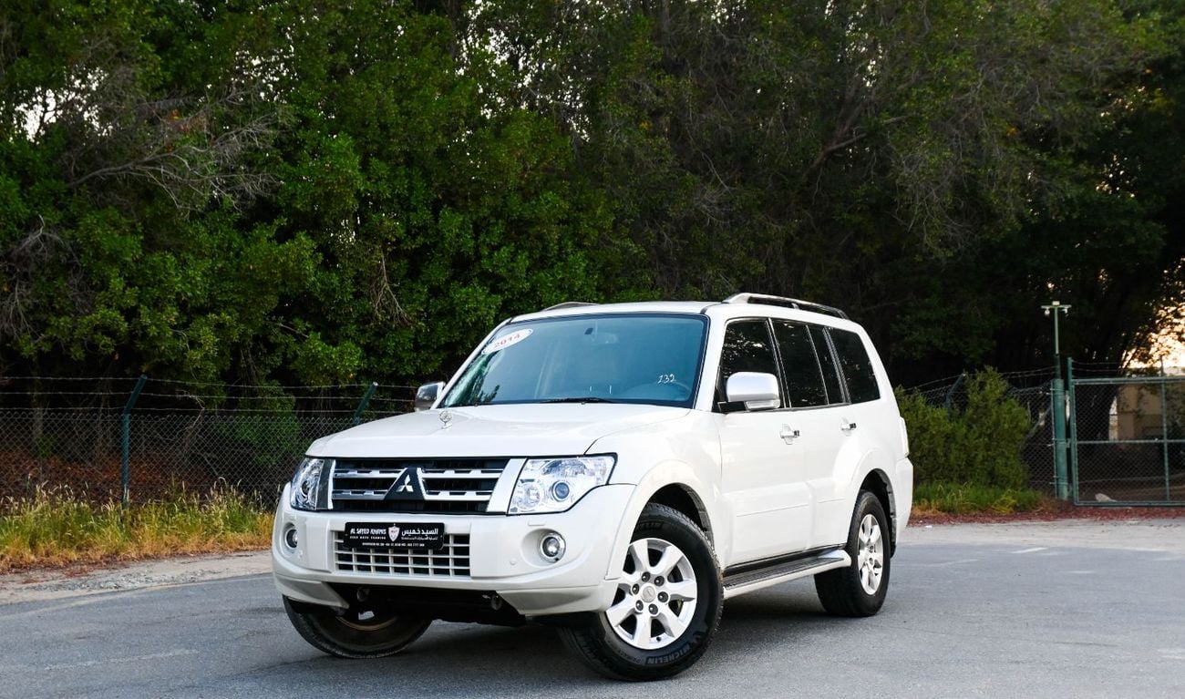 Mitsubishi Pajero 2014 Mitsubishi Pajero, Gulf specification, excellent condition, GLS Midline