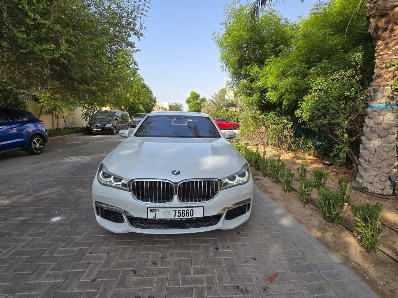 بي أم دبليو 750Li M Sport 4.4L (443 HP)