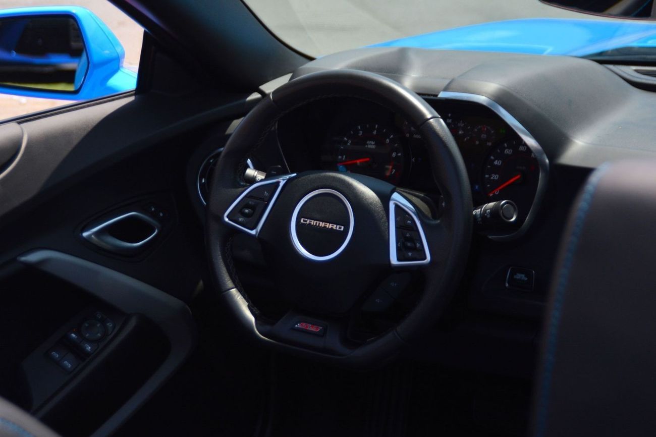 شيفروليه كامارو SS 6.2L Convertible READY TO USE  -- 6.2L CONVERTIBLE *RARE ATTRACTIVE COLOR