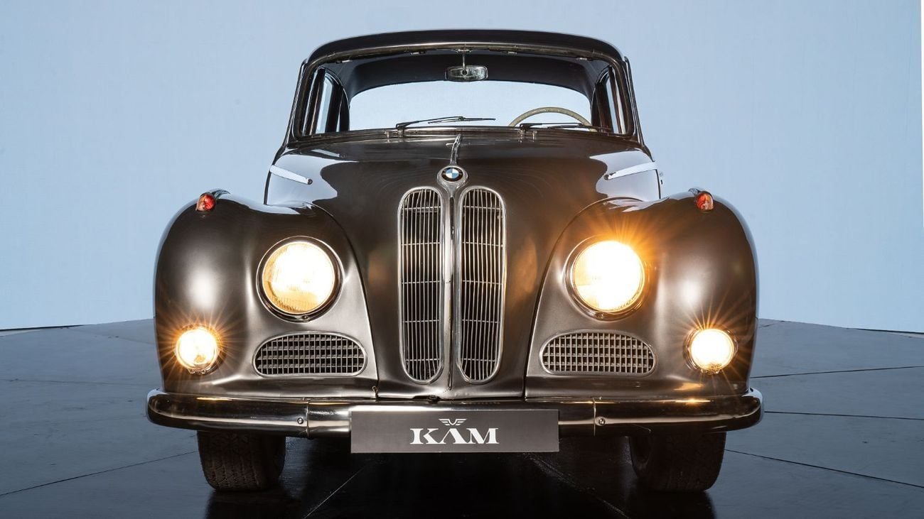 BMW 502 Sedan V8